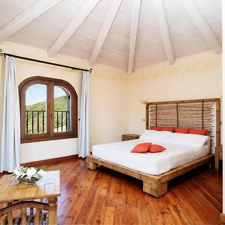 Lh Pozzo Sacro Hotel