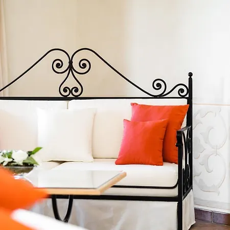 Hotel Lh Pozzo Sacro