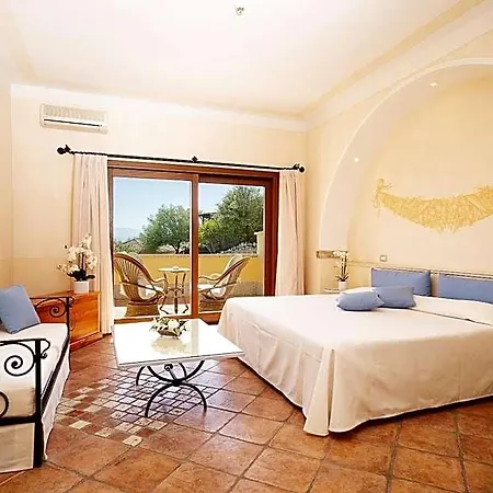 ホテル Lh Pozzo Sacro 4*
